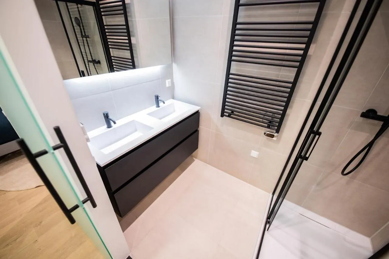 Lavish 1 Bedroom Apartment 50M2 -Ss177L- Rotterdam